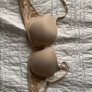 Victoria’s Secret PINK bra